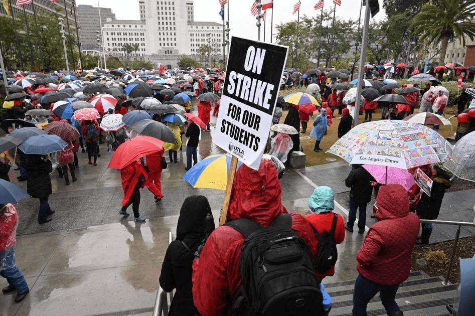 забастовка учителей в Лос-Анджелесе