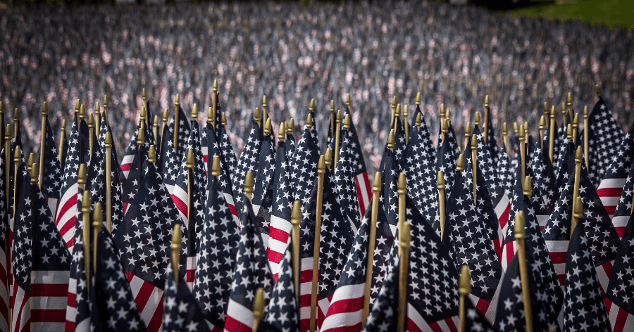 Флаги в День Памяти США