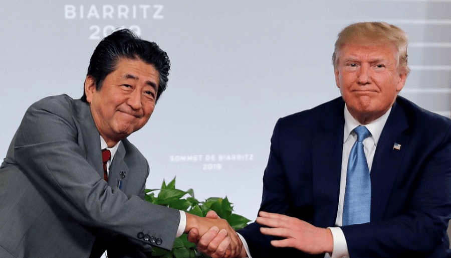 Дональд Трамп и Синдзо Абэ на саммите G7 2019