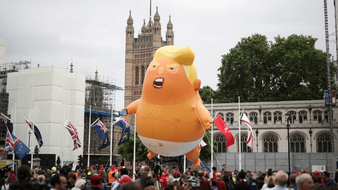 Надувная кукла Трампа в Лондоне