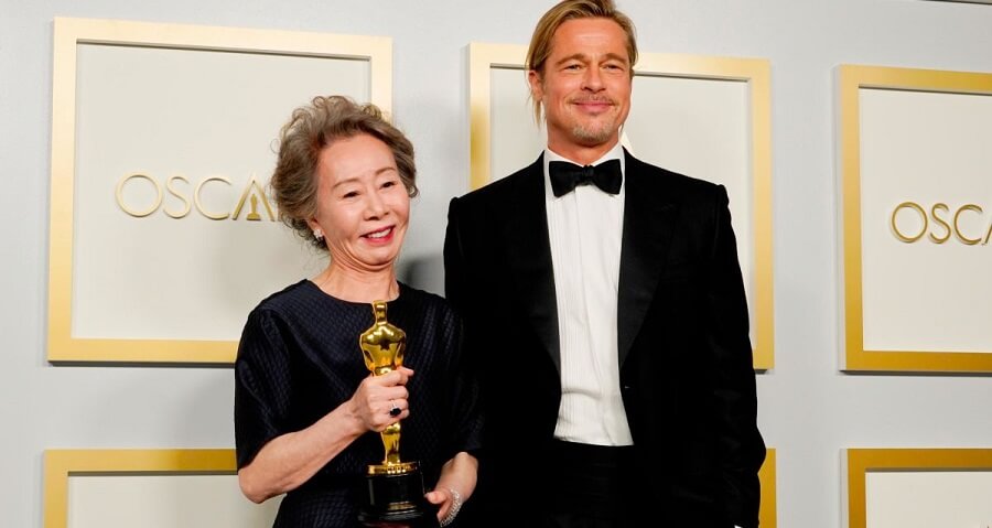 Юн Ё-джон и Брэд Питт на премии Оскар