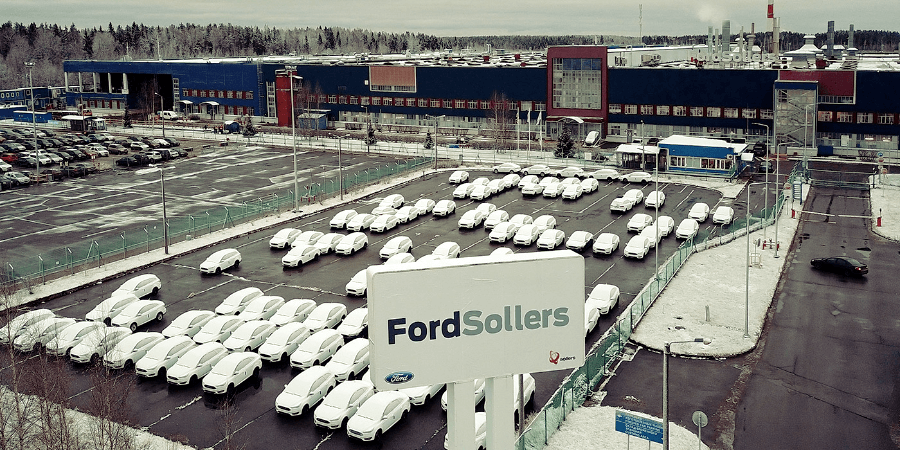 Форд закрывает заводы в России