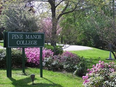 Языковой центр при колледже Пайн Мэйнор (Pine Manor College English Language Institute)