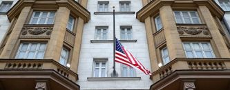 Посольство США прекратило выдачу американских виз